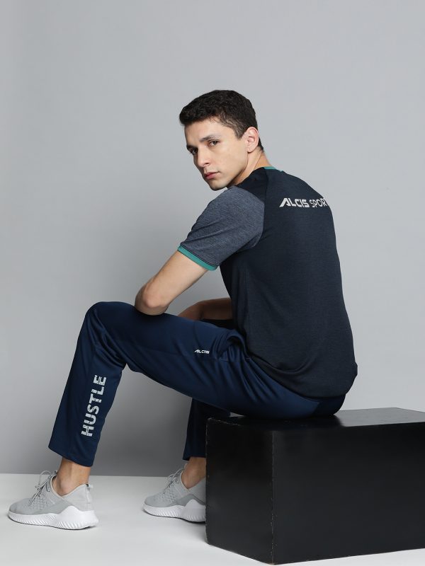Alcis Men Colourblocked Dry Tech Slim Fit T-shirt